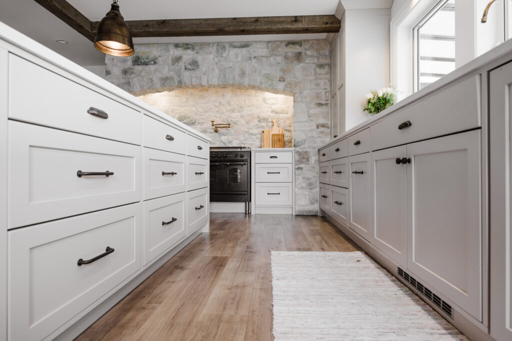 Sleek cabinet hardware in Squamish