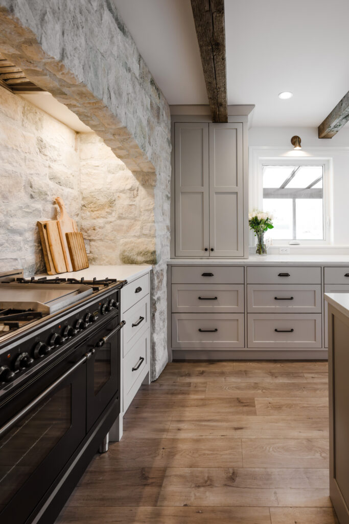 Double oven installation in Nanaimo